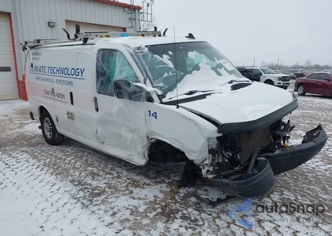 2018 GMC Savana 2500 Work Van z USA, uszkodzony, nr VIN 1GTW7AFP4J1275401